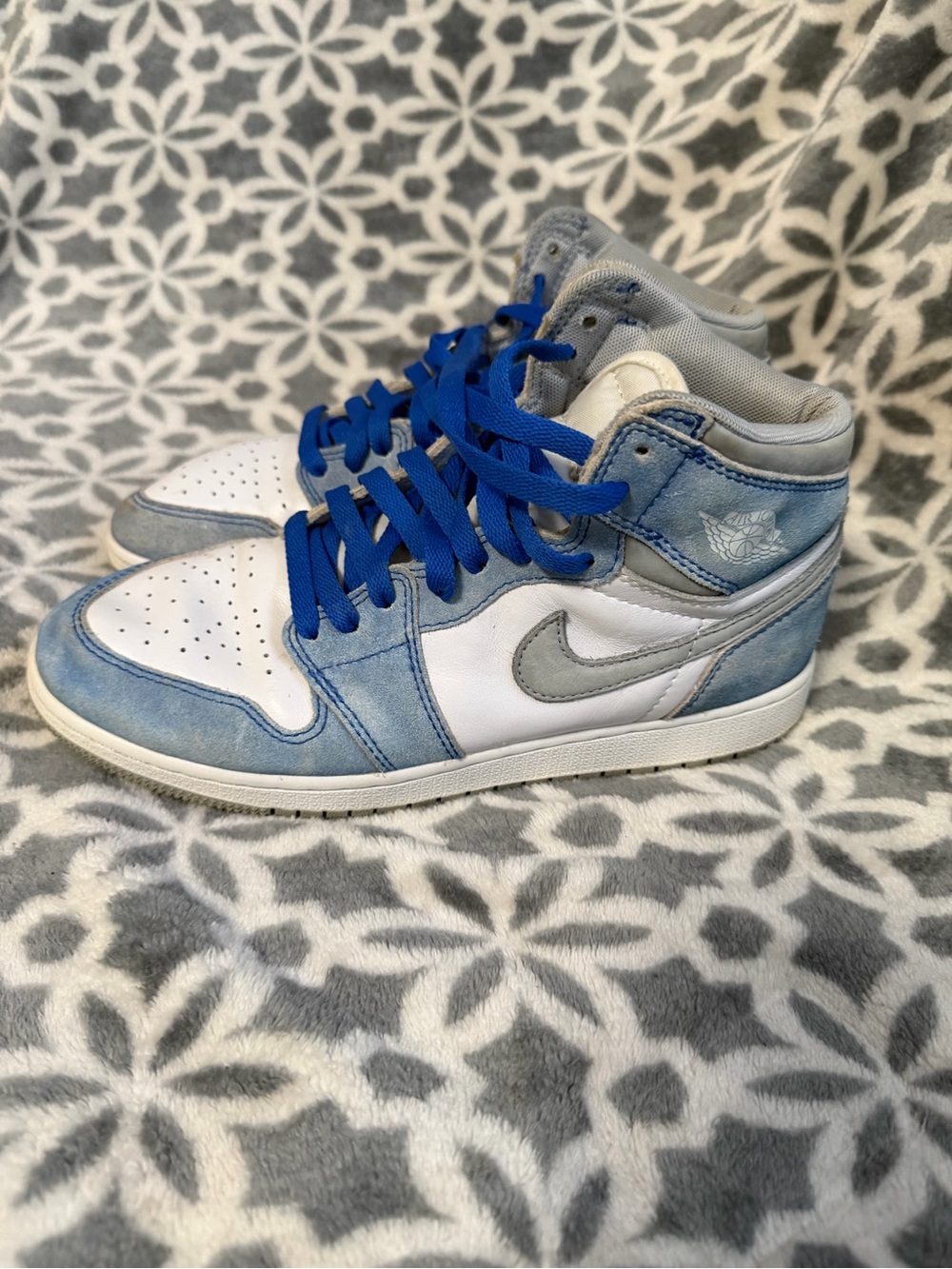 Air Jordan 1 retro high OG Hyper Royal